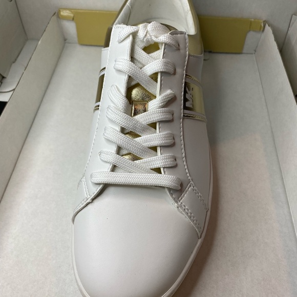 Brand new Michael Kors Juno Stripe Lace Up Sneakers - Picture 5 of 6